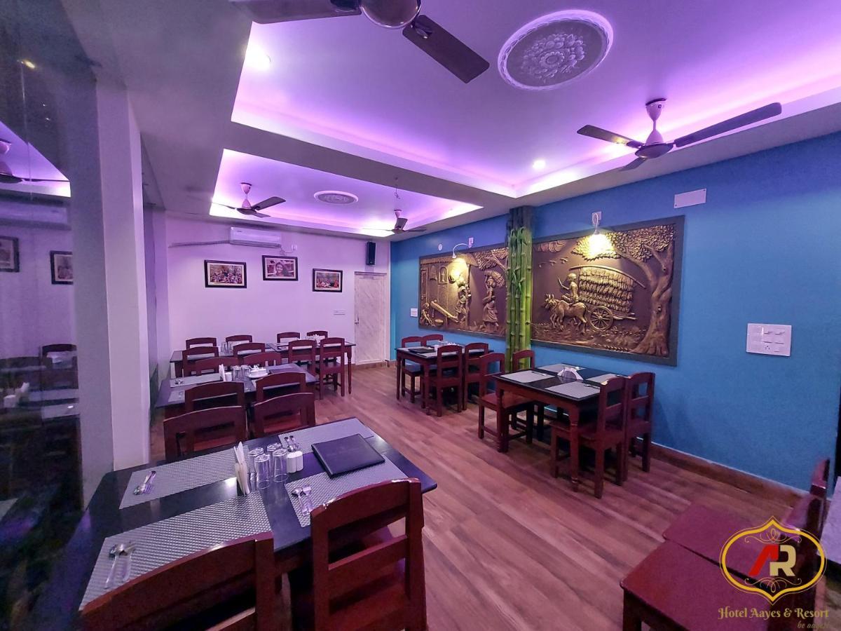 Hotel Aayes And Resort Shānti Niketan Esterno foto
