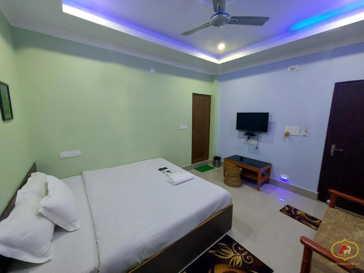 Hotel Aayes And Resort Shānti Niketan Esterno foto