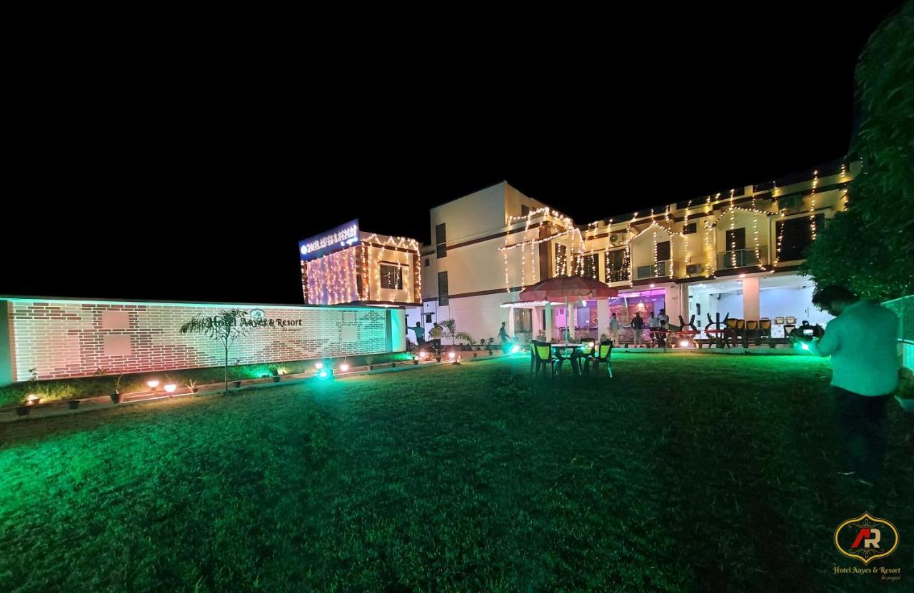 Hotel Aayes And Resort Shānti Niketan Esterno foto