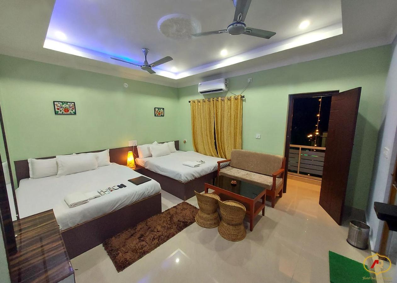 Hotel Aayes And Resort Shānti Niketan Esterno foto